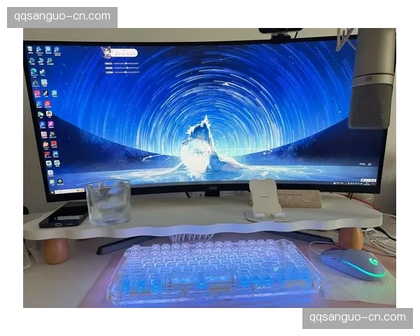 4K显示器玩QQ三国界面会变小吗